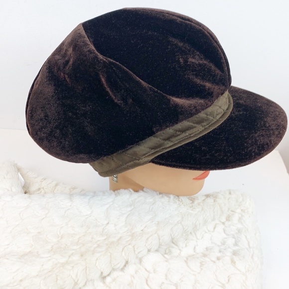 Nine West Accessories - Nine West chocolate brown velvet paperboy newsboy hat cap